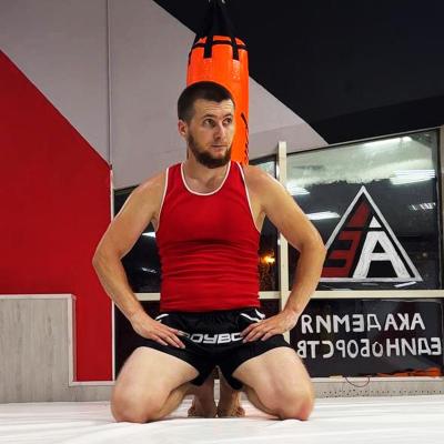 Тренер по боксу